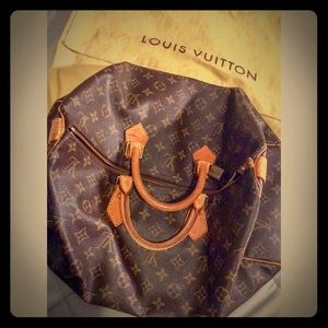 Louis Vuitton’s speedy 40